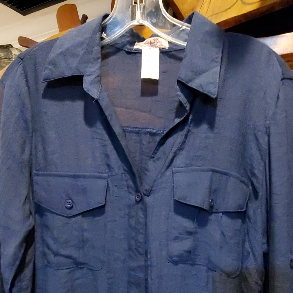 Ivy ridge button up blouse